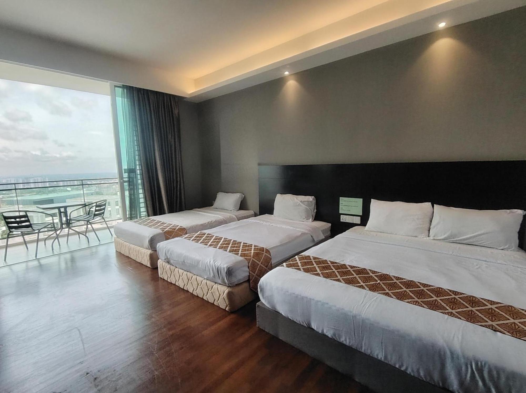 The Shore Residence Melaka Exterior photo